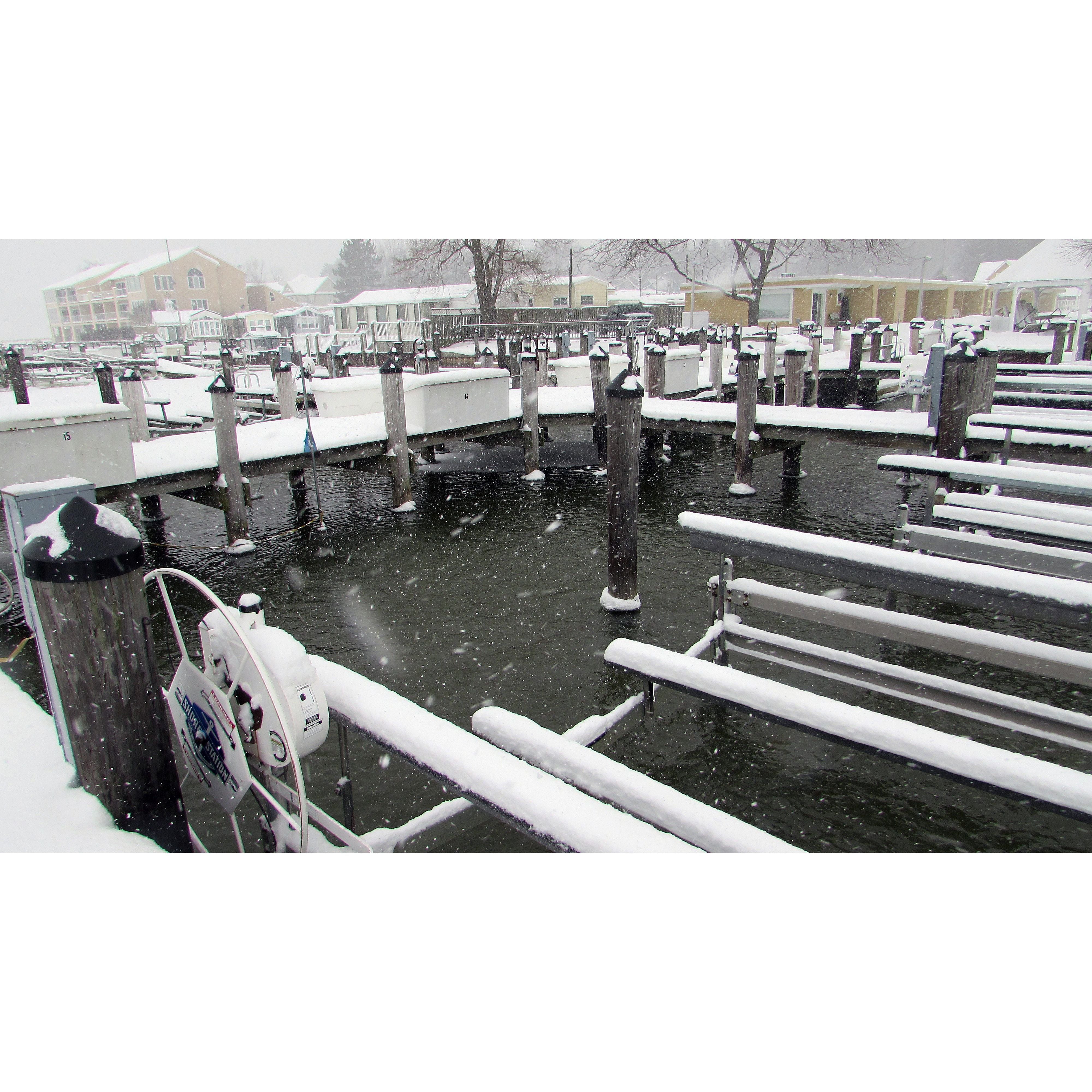 Scott Aerator Floating Dock De-Icer