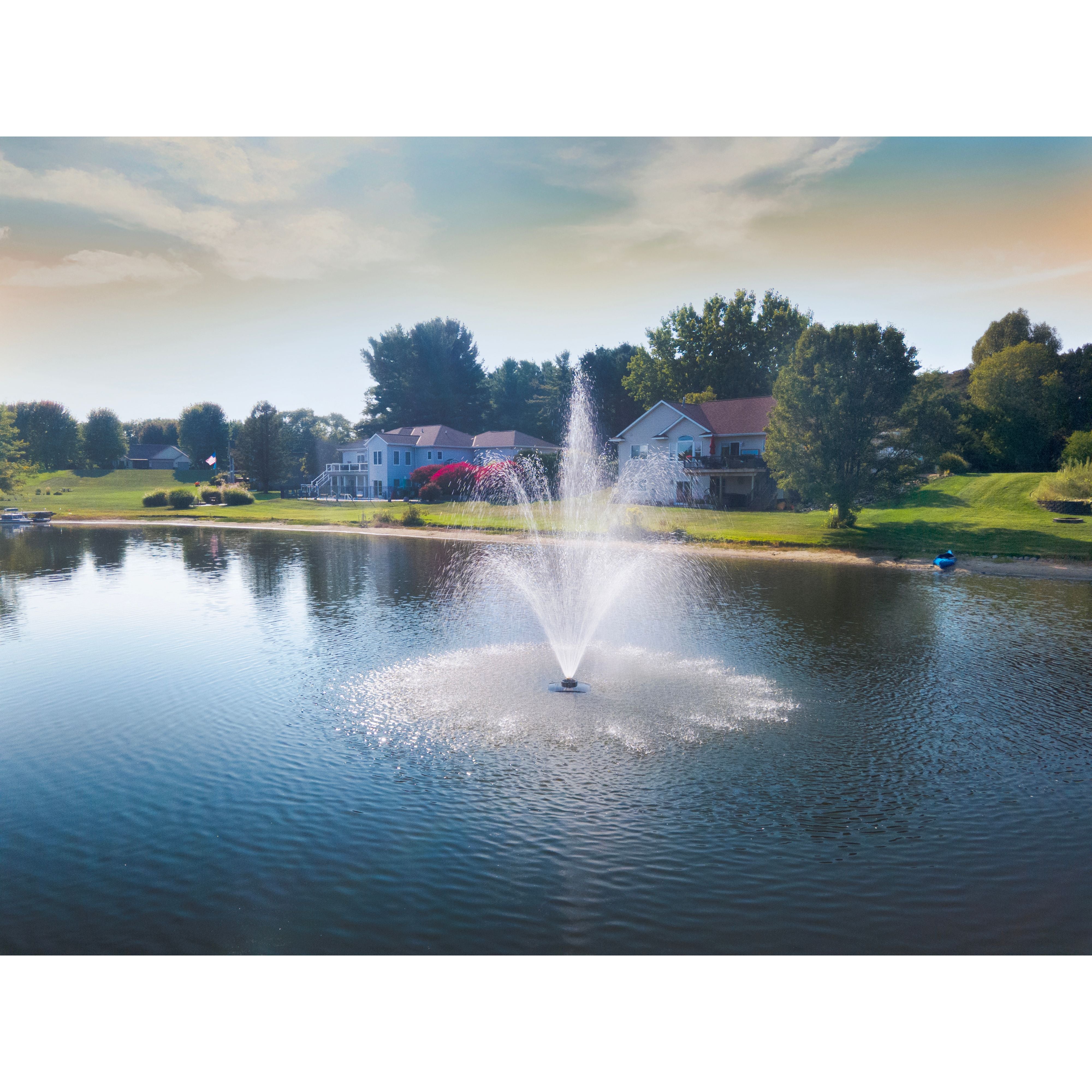 Scott Aerator Amherst Pond Fountain (Solar-Powered)