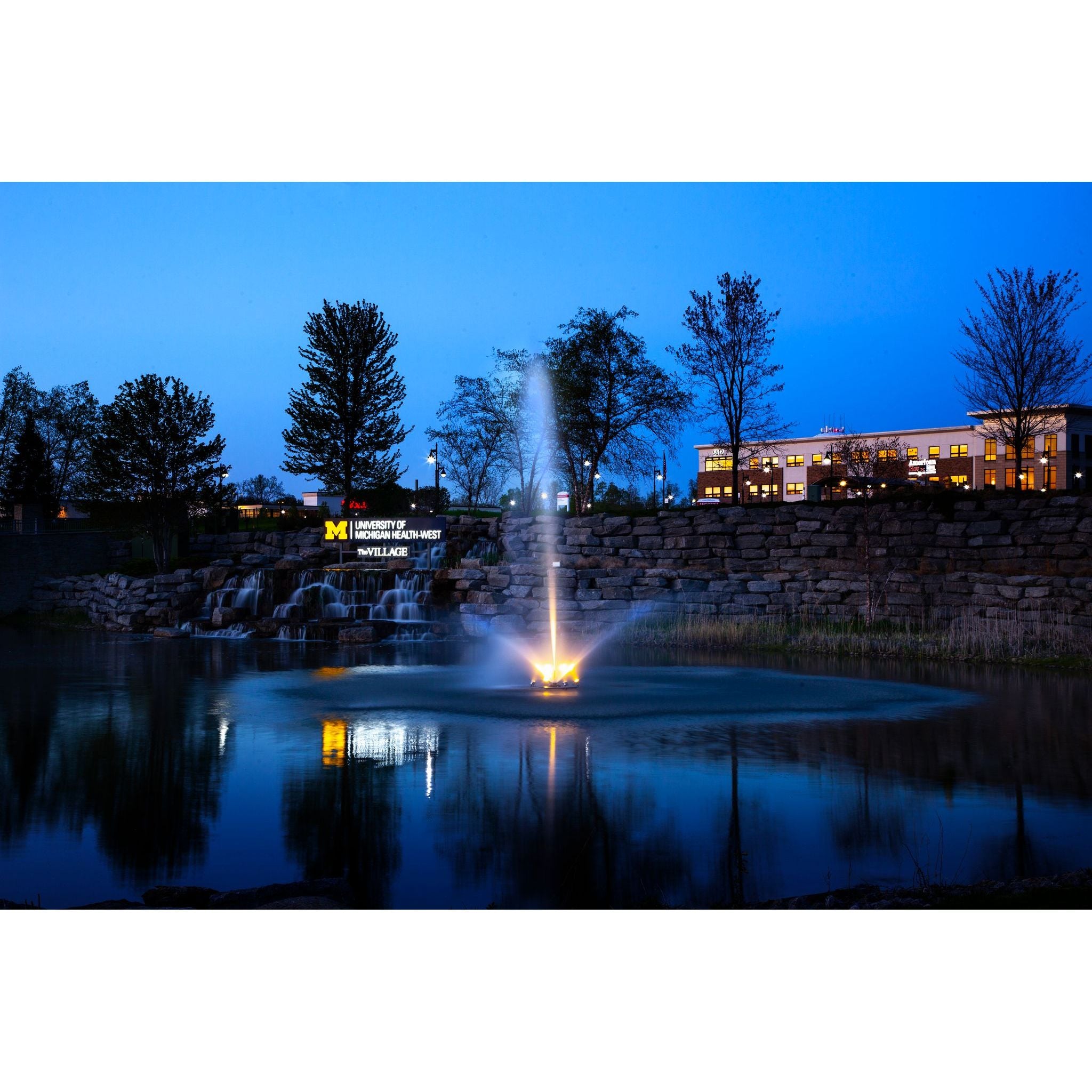 Scott Aerator Skyward Pond Fountain