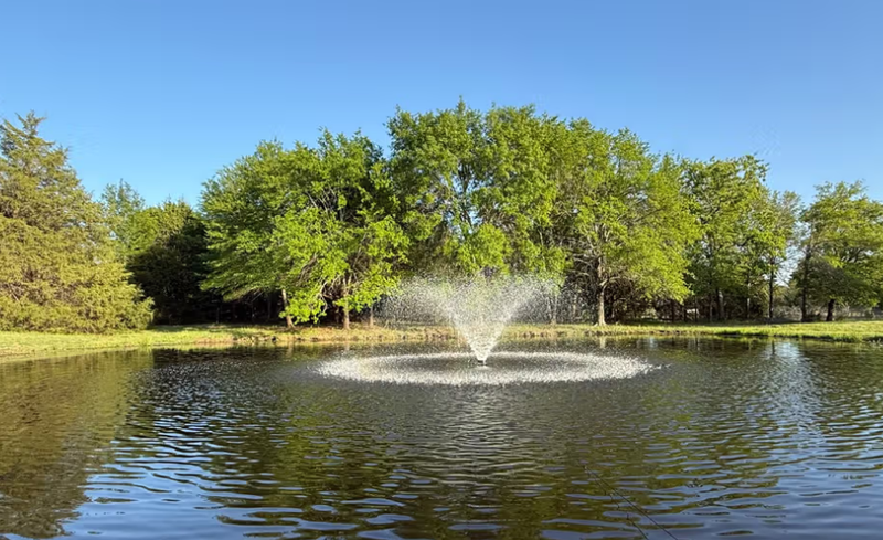 Scott Aerator DA-20 In Customers Pond
