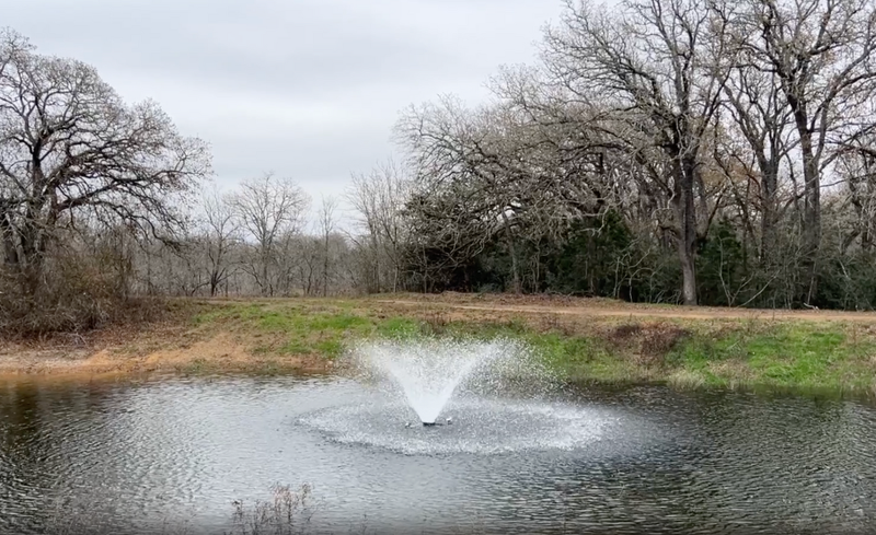 Scott Aerator DA-20 In Customers Pond
